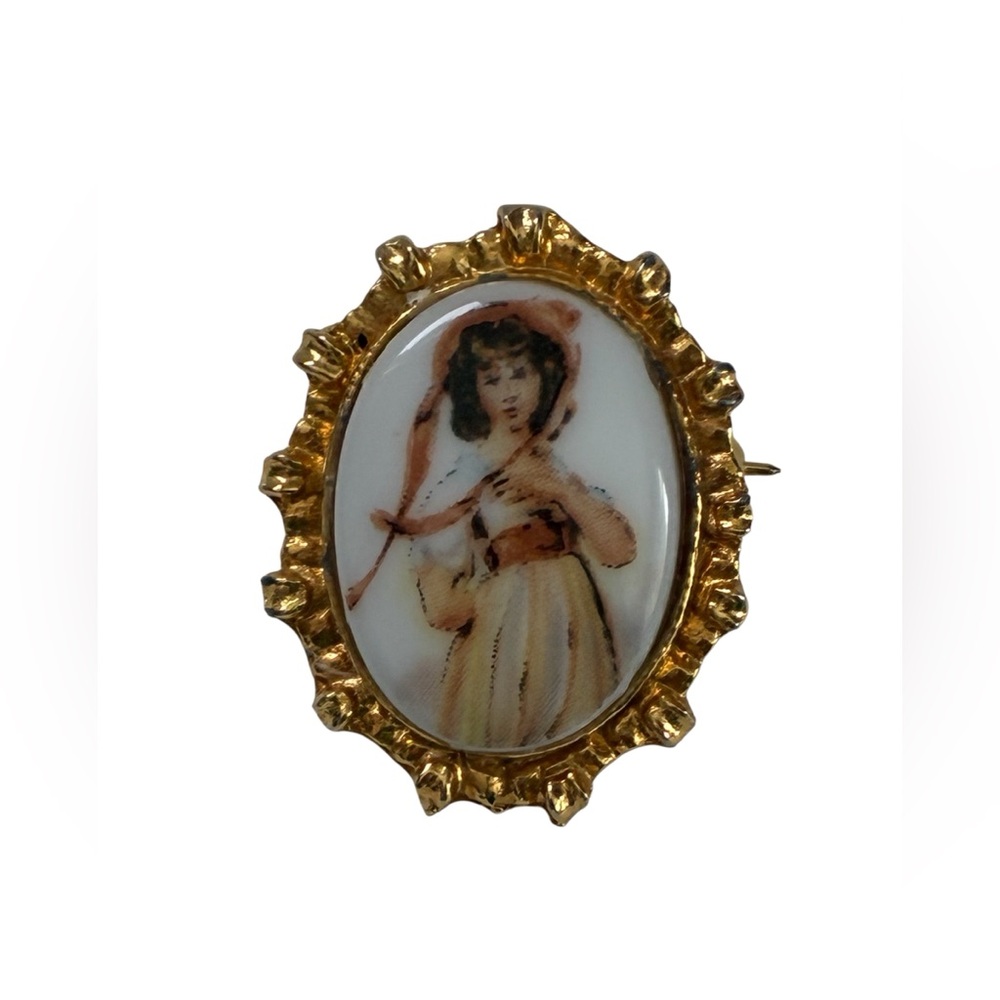 VINTAGE OVAL CAMEO PORTRAIT BROOCH